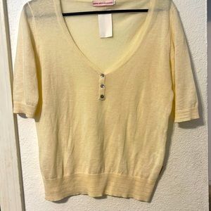 Spring time cream top